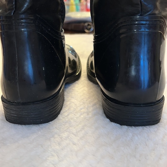 Stormy Womens Rubber Rain Boots Knee High Side Zipper Size 7 - Picture 5 of 8